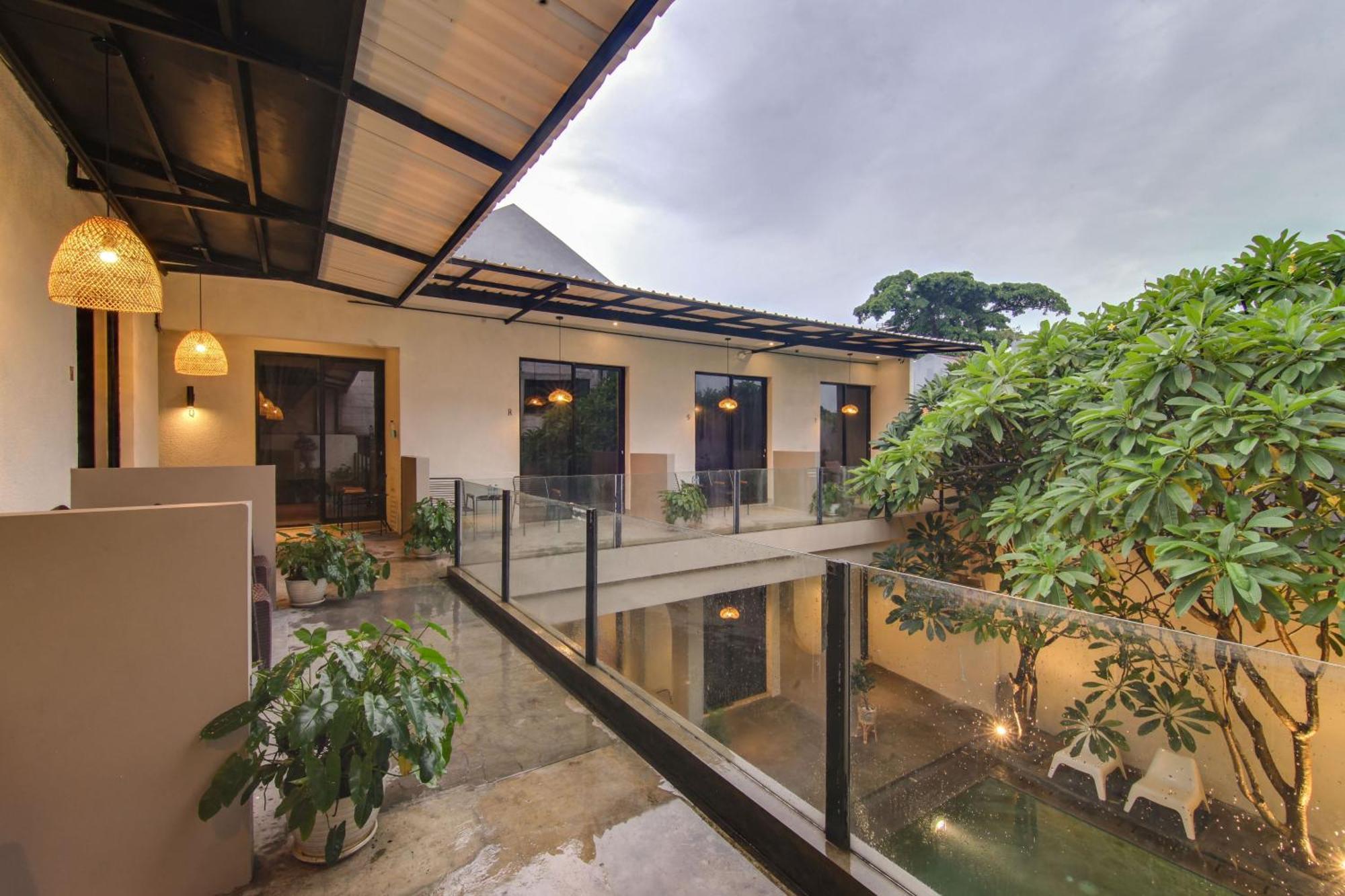 Escotel Casa De Luga Jakarta Exteriér fotografie